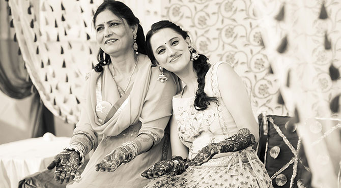 Latest bridal mehandi artist in Agra
